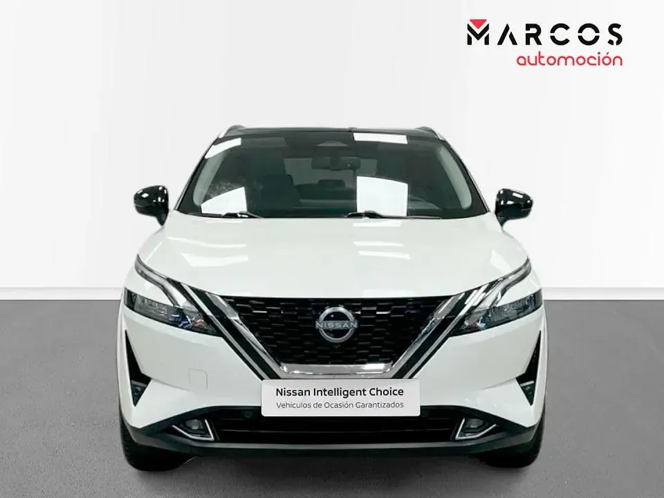Usado Nissan Qashqai N-Connecta 140 CV (102 kW) 2022 Bitono (blanco y negro) negra SUV