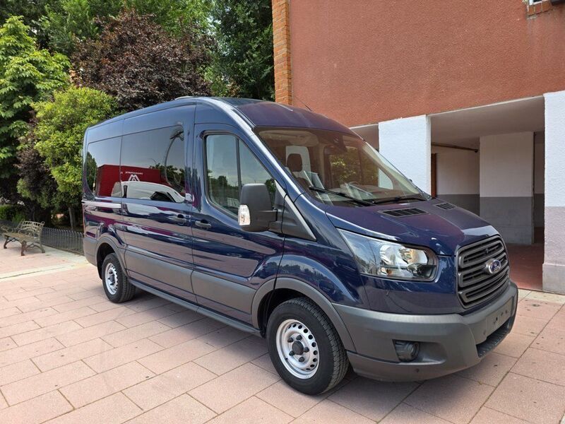 Usado Ford Transit Trend 130 CV (95 kW) 2019 Azul Berlina