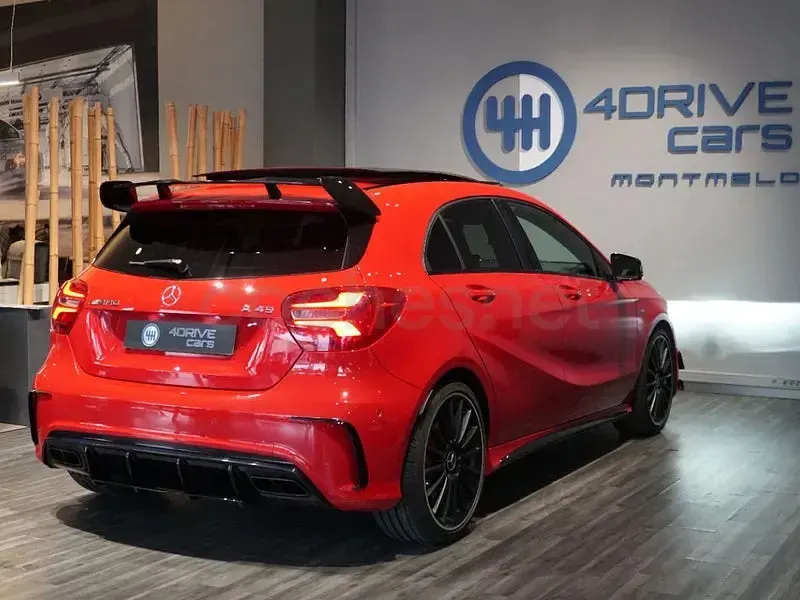 Usado Mercedes A45 AMG 381 CV (280 kW) 2016 Rojo Utilitario