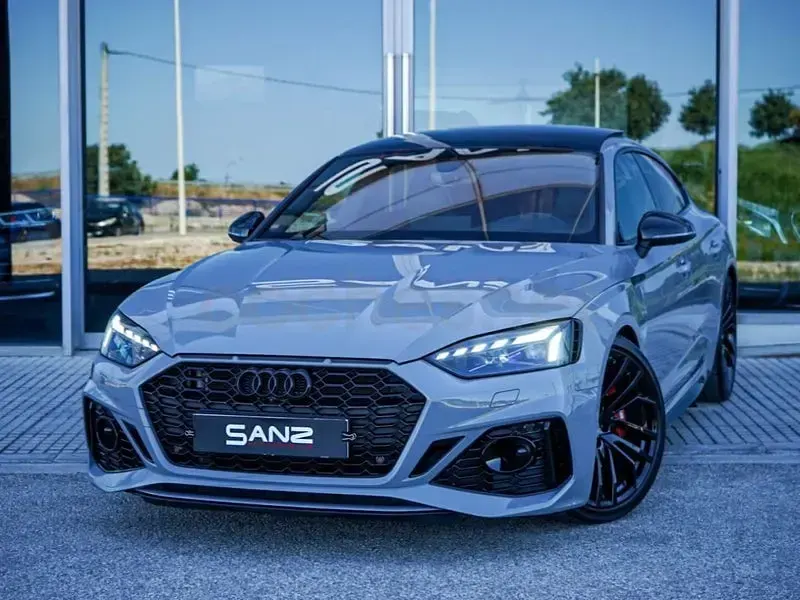 Usado Audi RS5 Sportback Sport 450 CV (330 kW) 2022 Gris / plata Berlina
