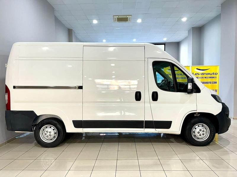 Usado Peugeot Boxer S 140 CV (102 kW) 2019 Blanco Van