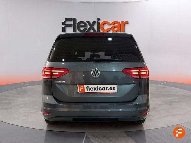 Usado VW Touran Advance 115 CV (84 kW) 2017 Blanco Monovolumen