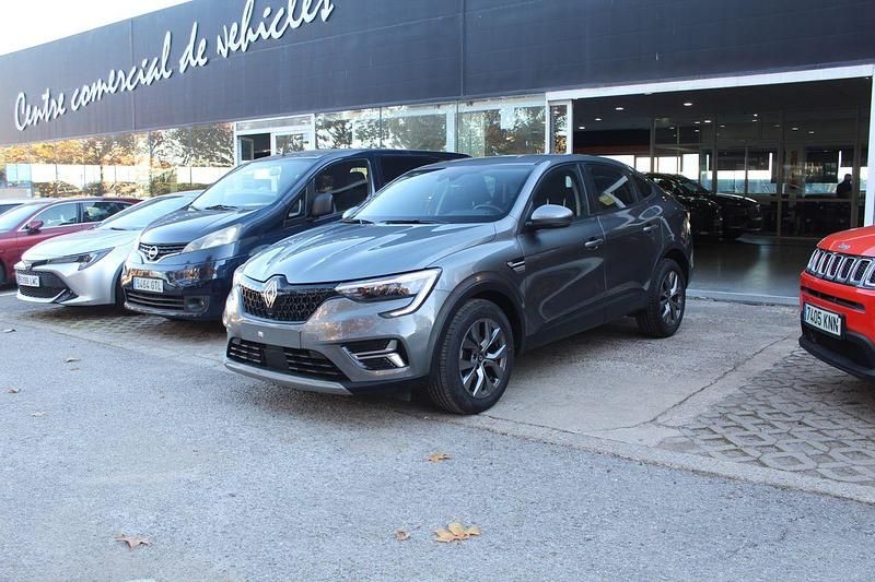 Usado Renault Arkana Evolution 141 CV (103 kW) 2024 Gris SUV
