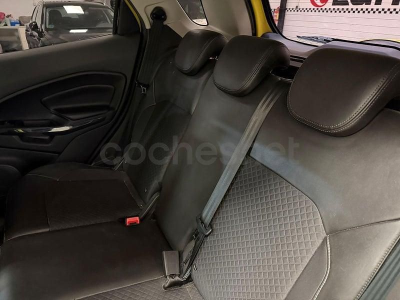 Usado Ford Ecosport Titanium 125 CV (91 kW) 2015 Amarillo SUV