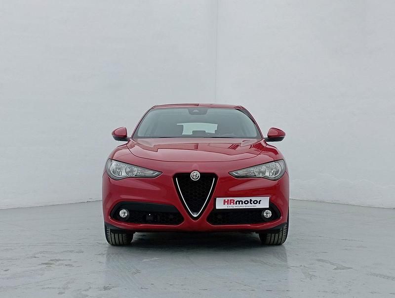 Usado Alfa Romeo Stelvio Business 160 CV (117 kW) 2019 Rojo SUV