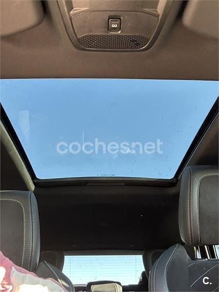 Negro Usado 2024 Peugeot 2008 GT SUV | 23.900 € (Caro) - Imagen 1/1