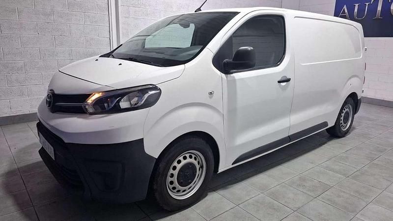 Usado Toyota Proace Comfort 116 CV (85 kW) 2019 Blanco Monovolumen