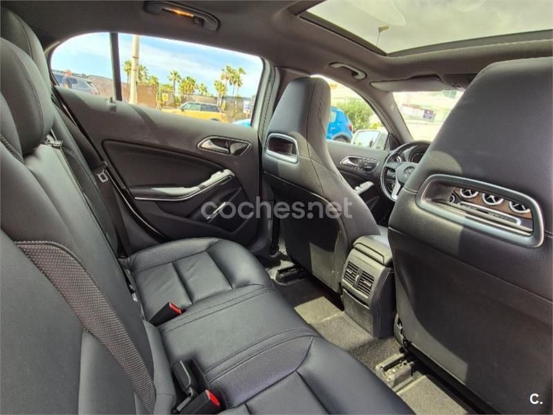 Usado Mercedes GLA250 Style 211 CV (155 kW) 2015 Blanco SUV