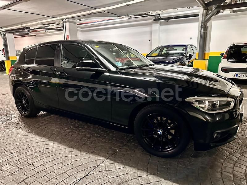 Usado BMW 118 Sport Line 150 CV (110 kW) 2017 Negro Utilitario