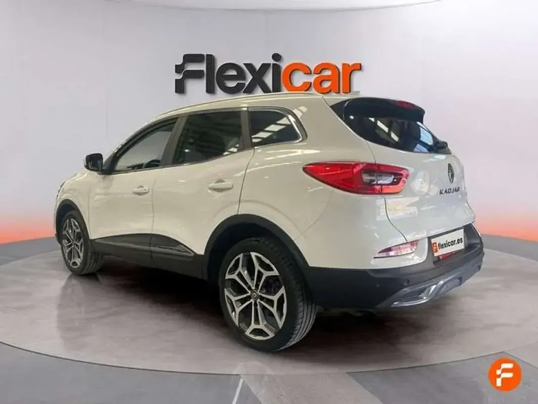 Usado Renault Kadjar Zen 140 CV (102 kW) 2022 Blanco SUV
