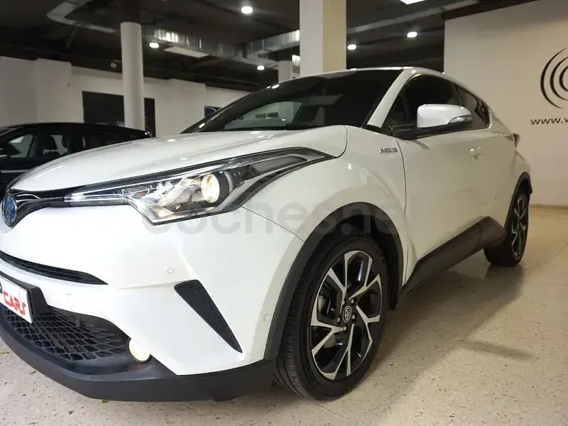 Usado Toyota C-HR Advance 122 CV (89 kW) 2019 Blanco SUV