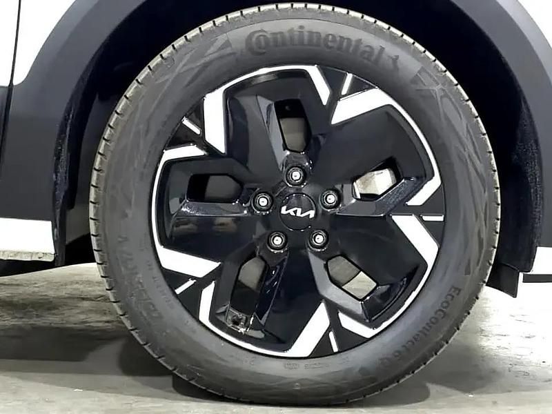 Begagnad Kia Niro 150 kW (204 HK) 2023 Otro SUV