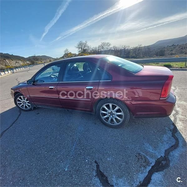 Usado Volvo S80 210 CV (154 kW) 2004 Granate Berlina