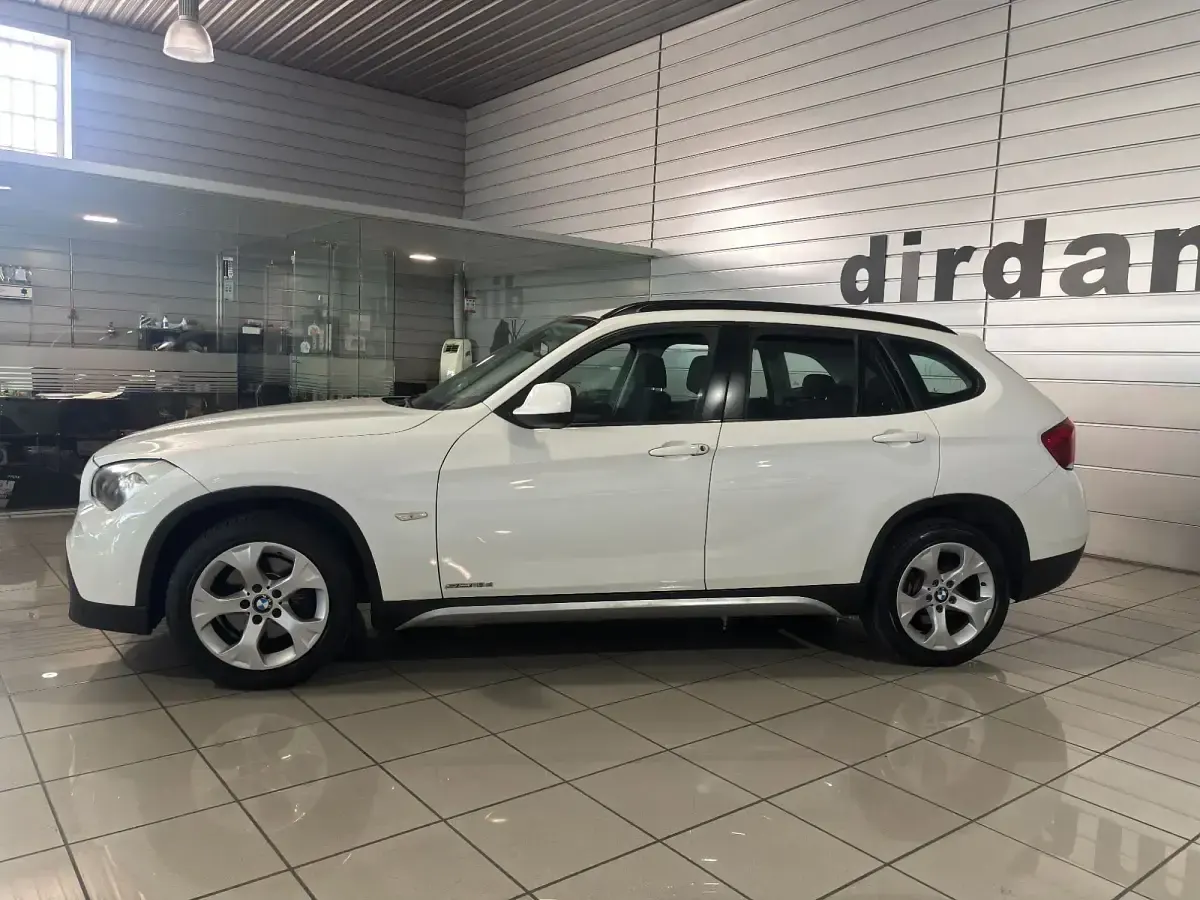 Käytetty BMW X1 143 HP (105 kW) 2012 Valkoinen Katumaasturi