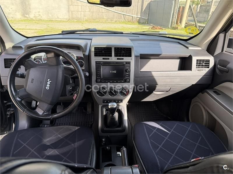 Usado Jeep Patriot Limited 140 CV (102 kW) 2007 Verde SUV