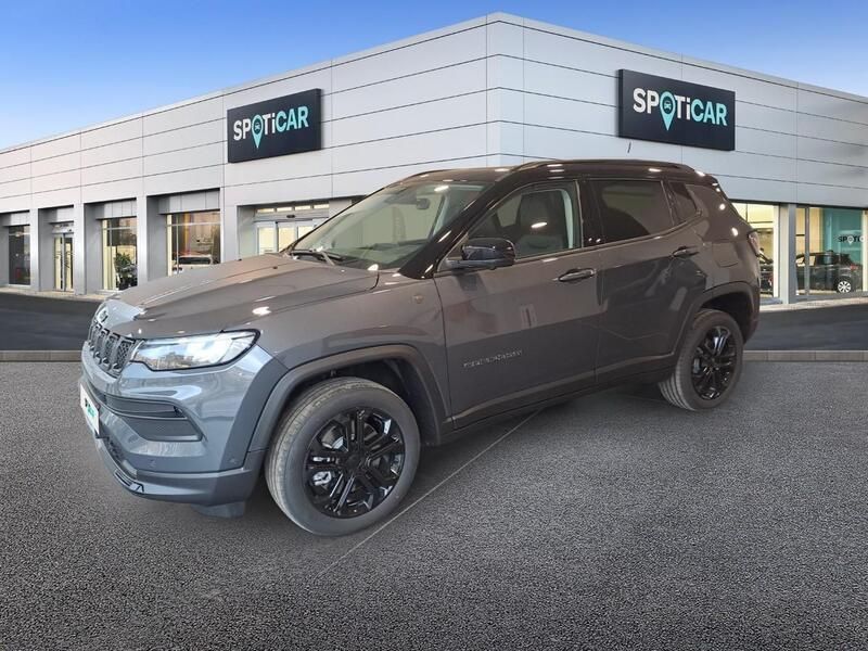 Gris Nuevo 2025 Jeep Compass North SUV | 41.000 € - Imagen 1/4