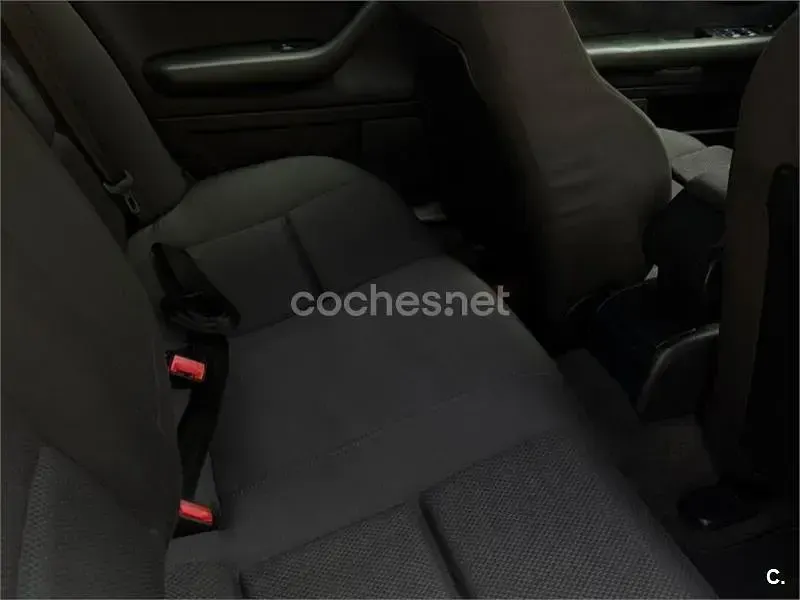 Usado Audi A4 S-Line 130 CV (95 kW) 2005 Azul Berlina