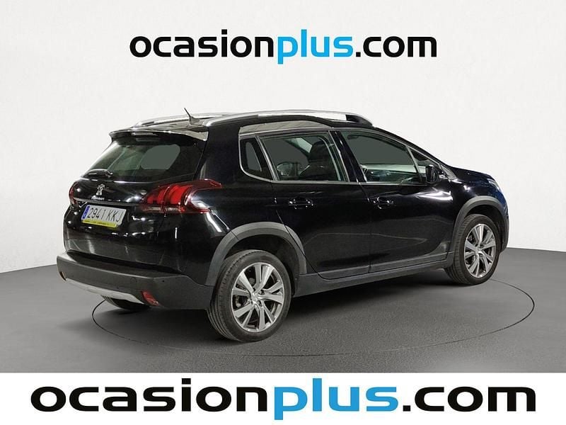 Usado Peugeot 2008 Allure 100 CV (73 kW) 2018 Negro SUV