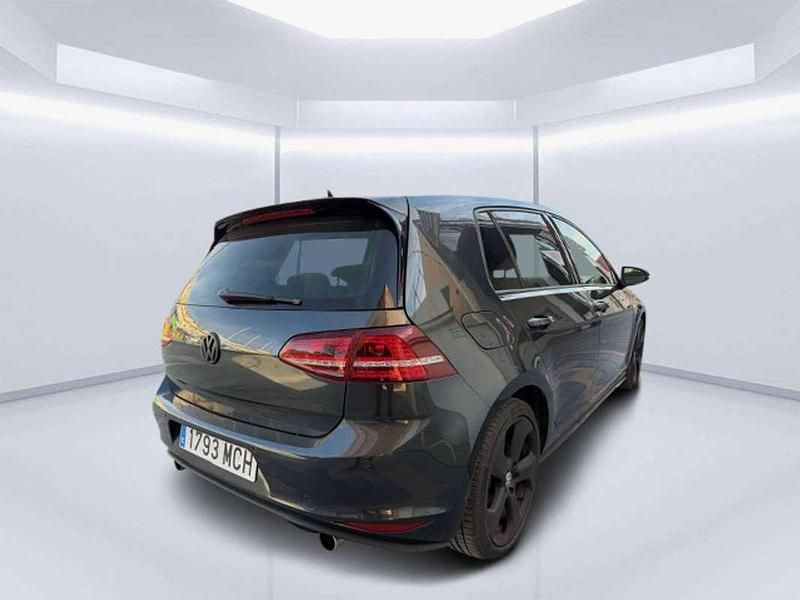 Usado VW Golf VII GTI 220 CV (161 kW) 2014 Azul Utilitario