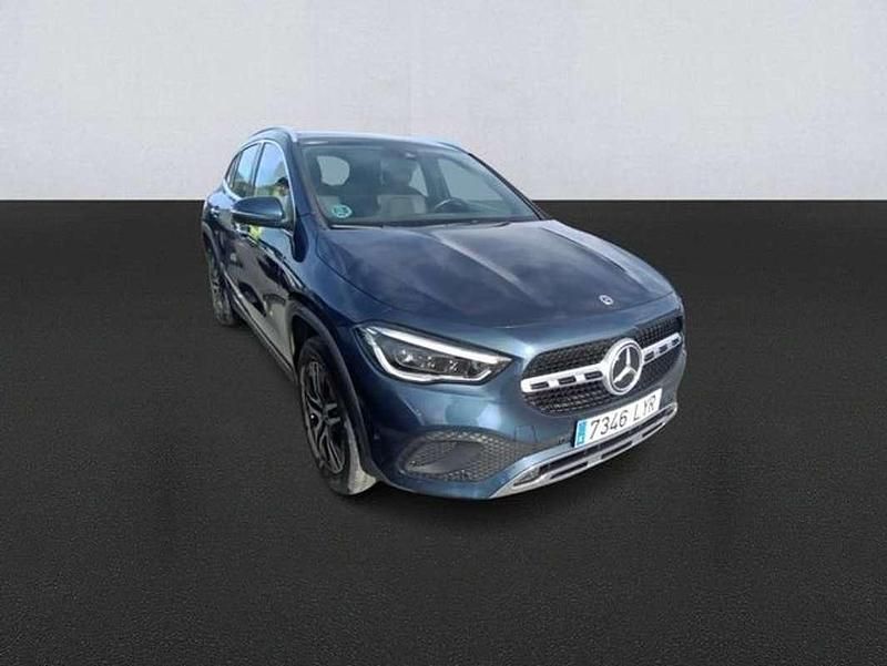 Usado Mercedes GLA180 136 CV (100 kW) 2022 Azul SUV