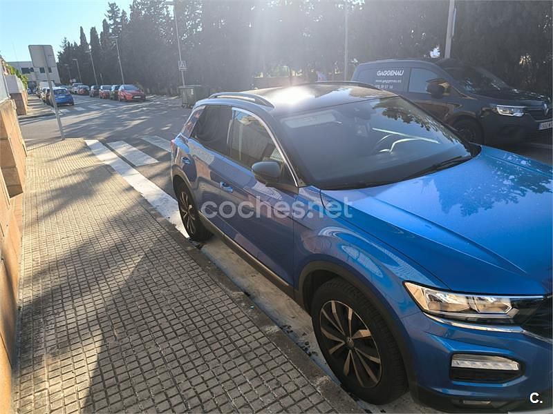 Usado VW T-Roc Advance 115 CV (84 kW) 2019 Azul SUV