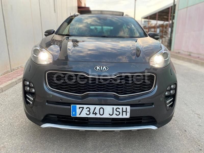 Usado Kia Sportage GT-Line 185 CV (136 kW) 2016 Gris / plata SUV