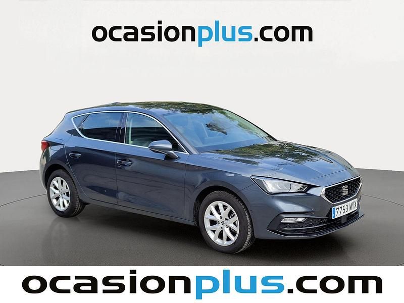 Usado Seat Leon Style 116 CV (85 kW) 2025 Gris Utilitario