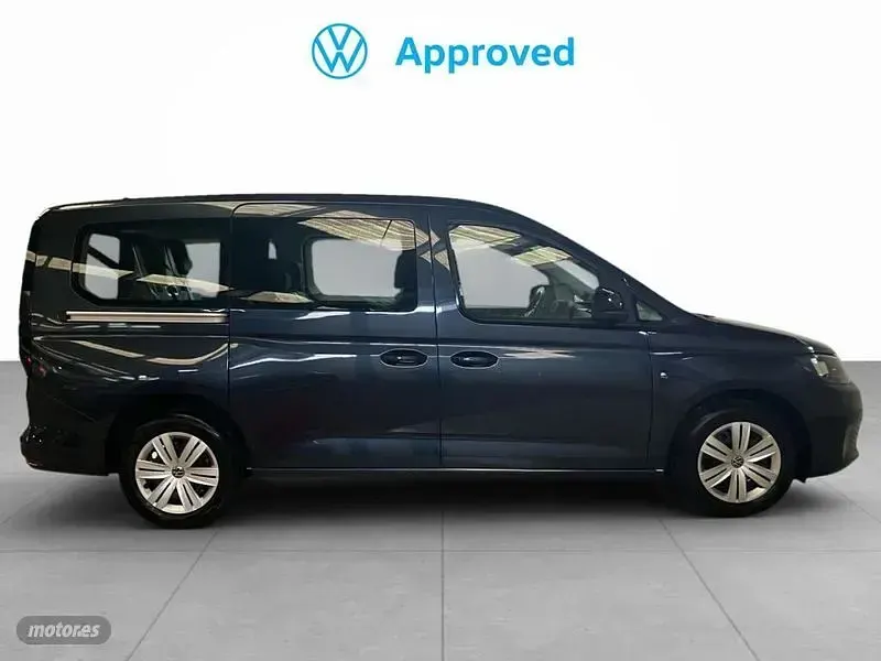 Usado VW Caddy Maxi 122 CV (89 kW) 2025 Azul Monovolumen