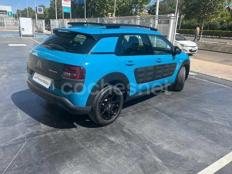 Usado Citroën C4 Cactus Shine 100 CV (73 kW) 2017 Azul Utilitario