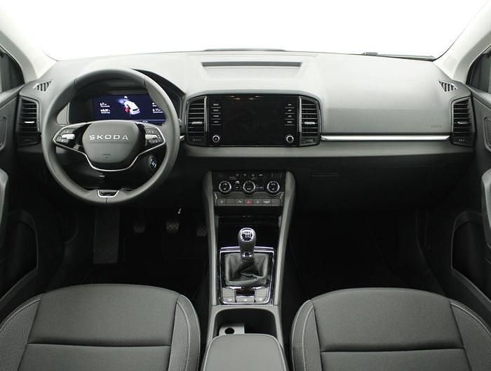 Usado Skoda Karoq Selection 116 CV (85 kW) 2025 Blanco SUV