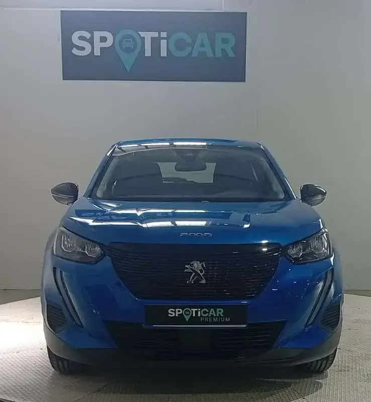 Usado Peugeot 2008 Active 110 CV (80 kW) 2022 Azul SUV