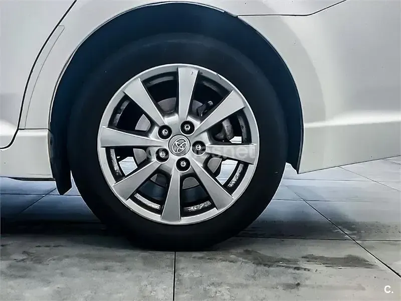 Usado Toyota Avensis Advance 150 CV (110 kW) 2012 Blanco Berlina