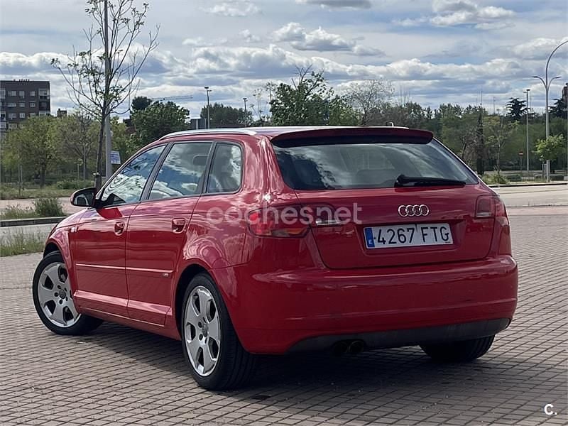 Usado Audi A3 Attraction 140 HP (102 kW) 2007 Vermelho Citadino