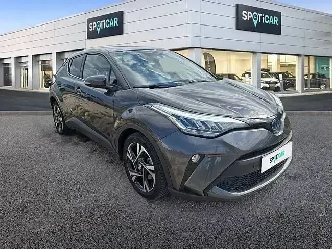 Usado Toyota C-HR Advance 122 CV (89 kW) 2022 Gris SUV