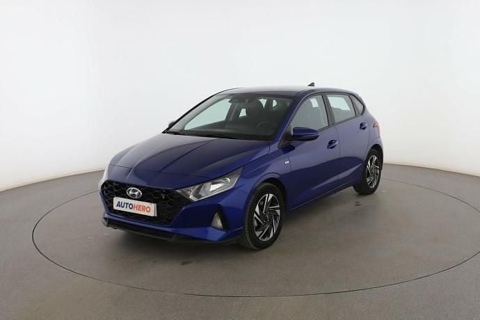 Azul Usado 2023 Hyundai i20 Berlina | 18.499 € (Precio justo) - Imagen 1/3