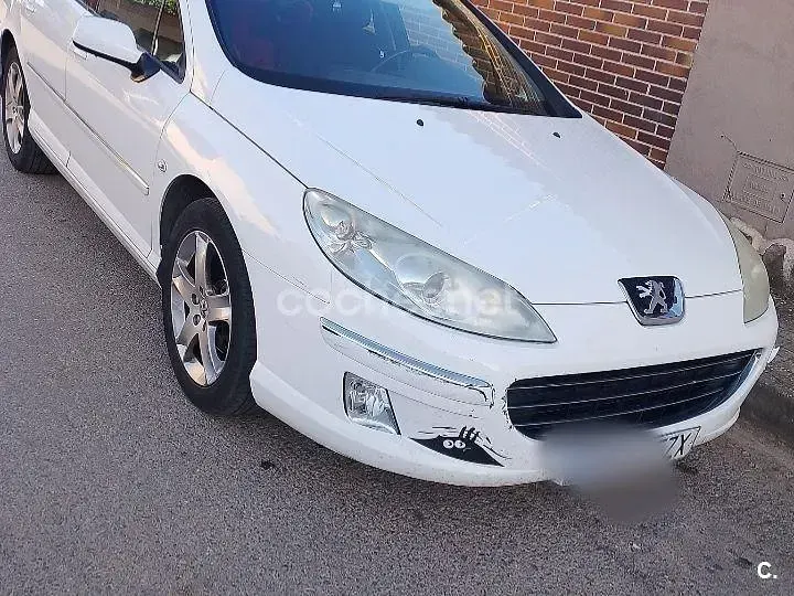 Usado Peugeot 407 Premium 136 CV (100 kW) 2007 Blanco Familiar