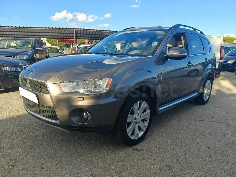 Usado Mitsubishi Outlander 150 CV (110 kW) 2012 Beige SUV
