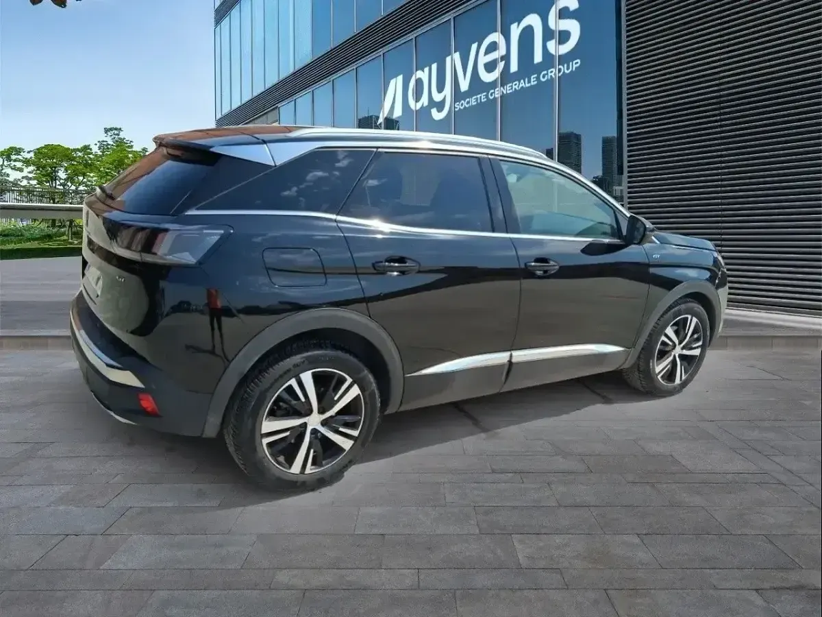 Usado Peugeot 3008 GT 131 CV (96 kW) 2023 Negro SUV