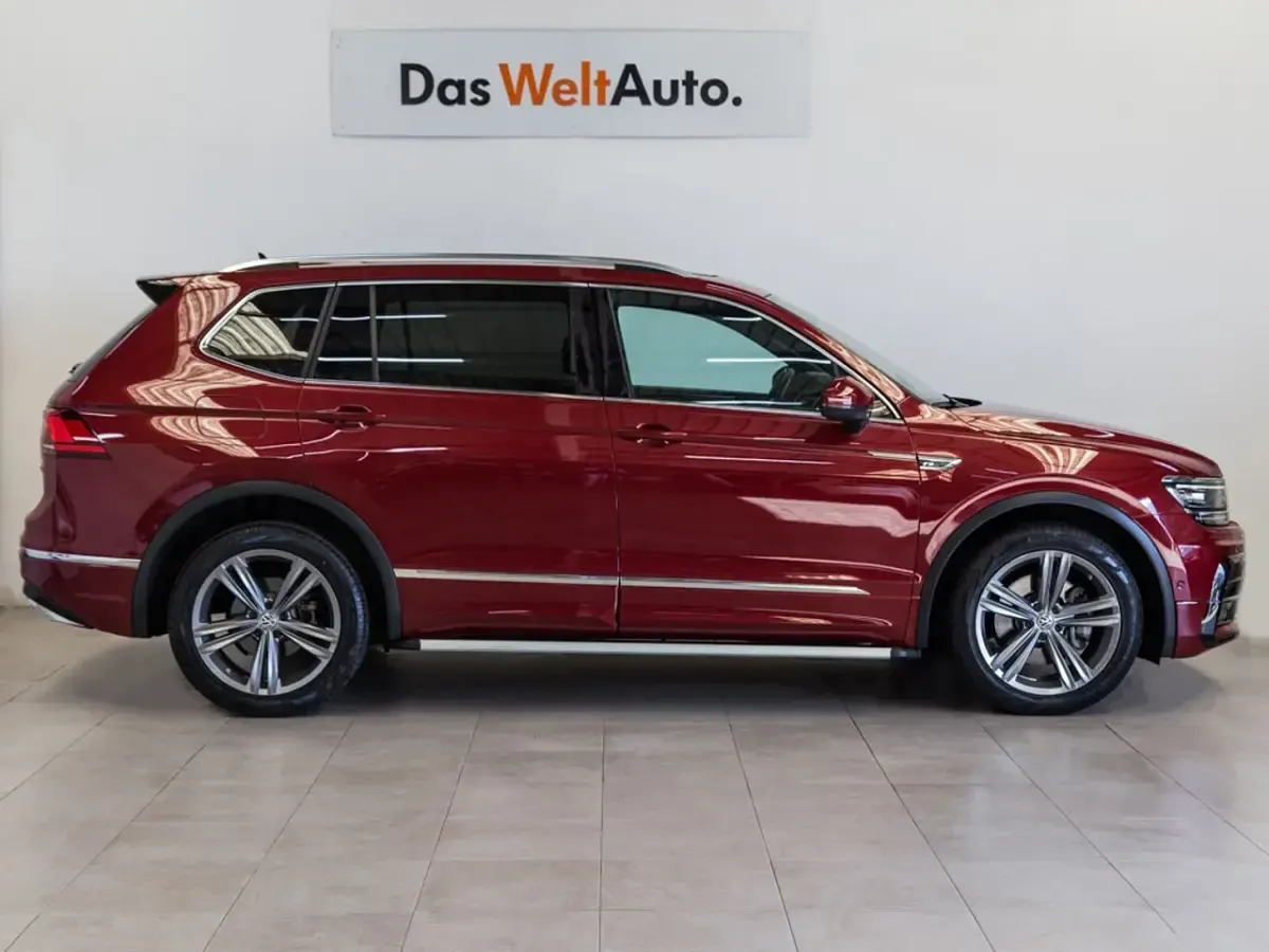Usado VW Tiguan Allspace Sport 190 CV (139 kW) 2018 Rojo SUV