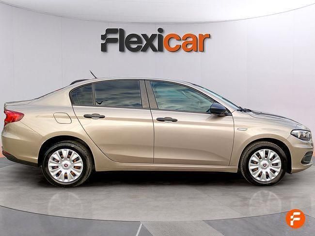 Usado Fiat Tipo Easy 95 CV (69 kW) 2018 Beige Berlina