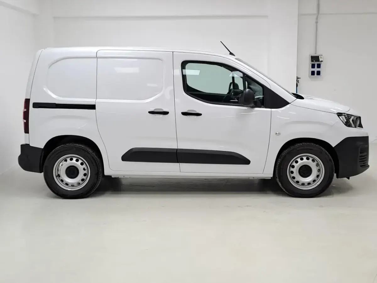 Nuevo Peugeot E-Partner 100 kW (136 CV) 2025 Blanco Monovolumen