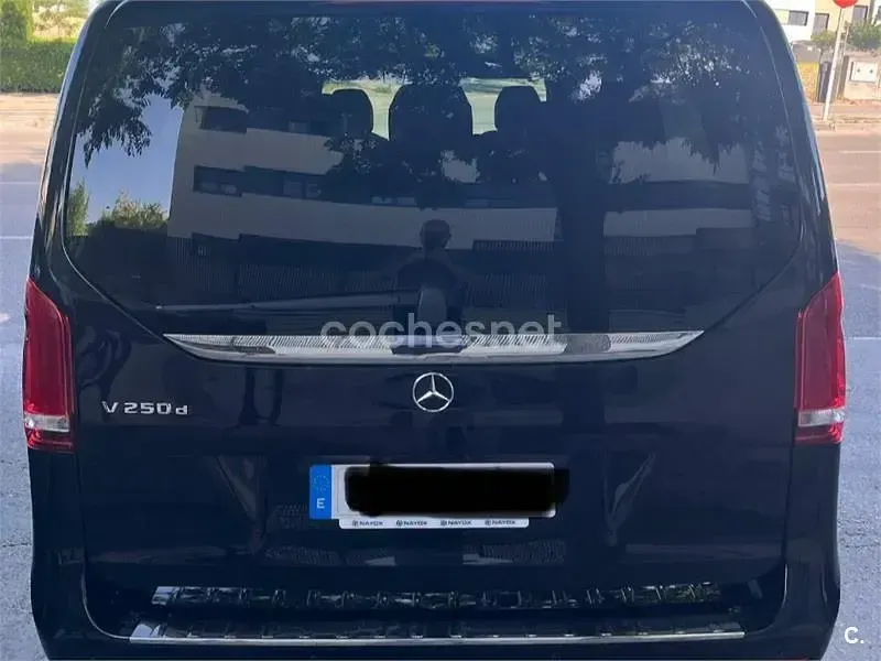 Usado Mercedes V250 Avantgarde 190 CV (139 kW) 2022 Negro Monovolumen