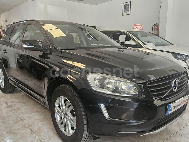 Negro Usado 2016 Volvo XC60 Momentum SUV | 13.950 € (Precio justo) - Imagen 1/4