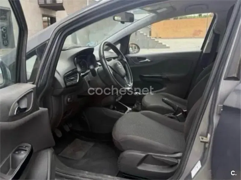 Usado Opel Corsa Selective 90 CV (66 kW) 2016 Gris / plata Utilitario