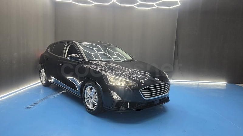 Usado Ford Focus Trend 100 CV (73 kW) 2021 Negro Berlina