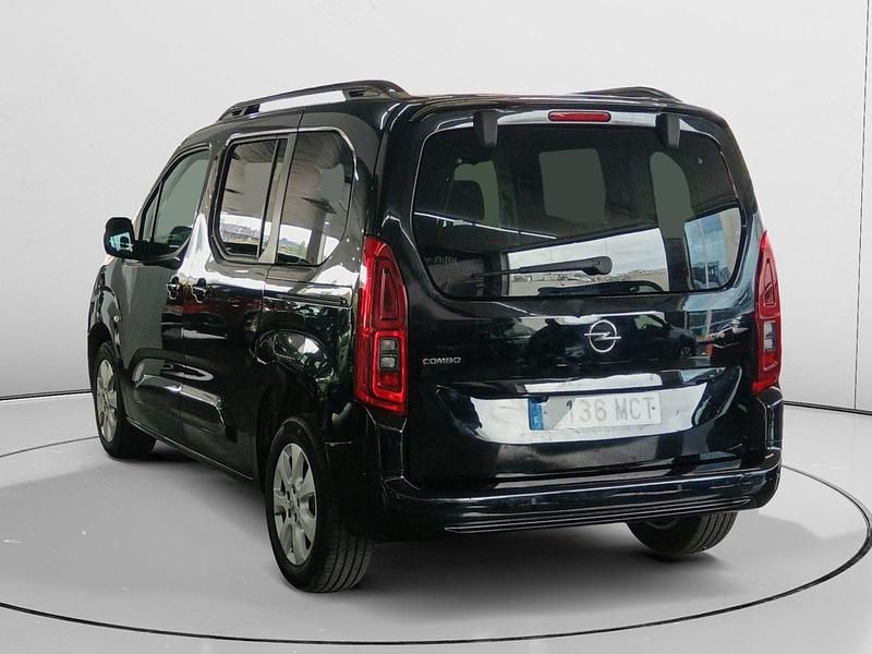 Usado Opel Combo Life Elegance 130 CV (95 kW) 2022