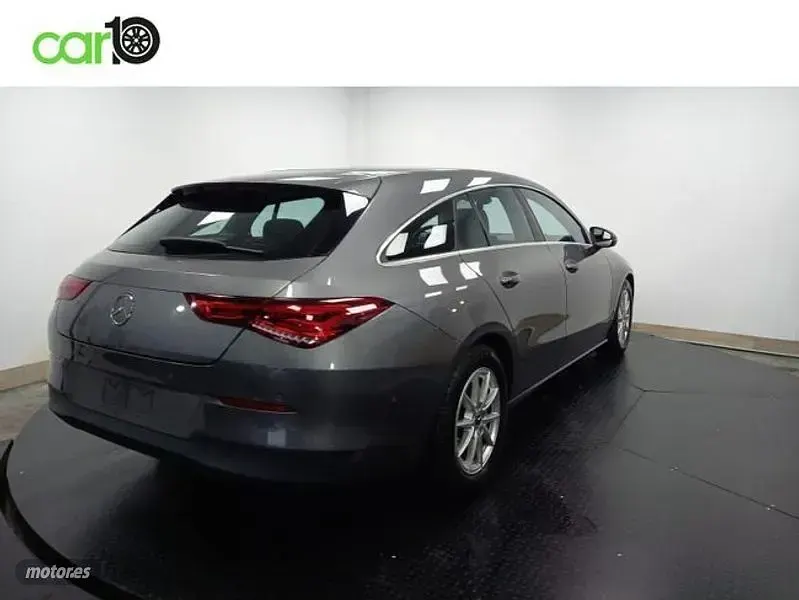 Usado Mercedes CLA200 Business 150 CV (110 kW) 2021 Gris Coupe