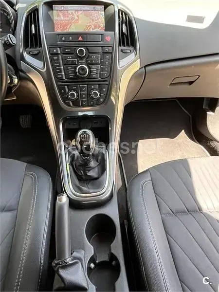Brugt Opel Astra Excellence 110 HK (80 kW) 2012 Sort Sedan