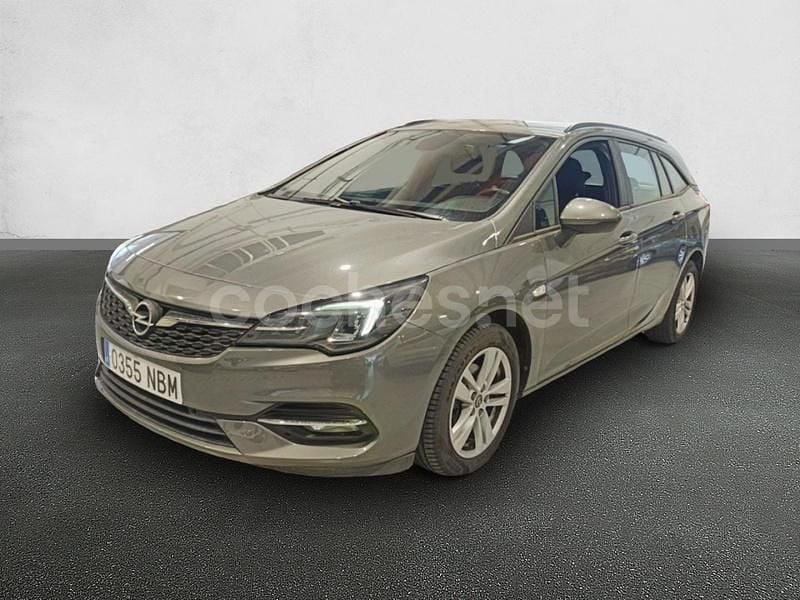 Gris / plata Usado 2021 Opel Astra Business Familiar | 12.500 € (Caro) - Imagen 1/4