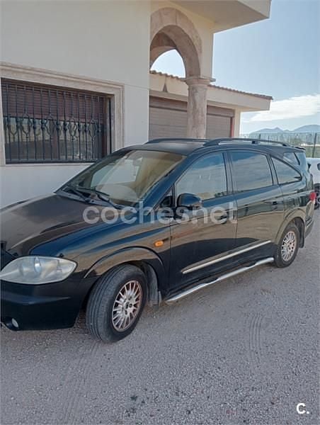 Negro Usado 2006 Ssangyong (KGM) Rodius Limited Monovolumen | 5900 € (Precio justo) - Imagen 1/3